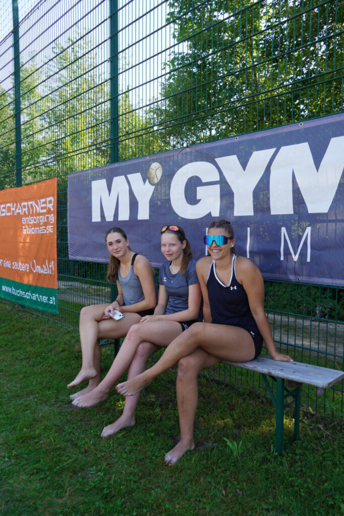 Nachwuchsspielerinnen der Sektion Volleyball Naturfreunde Mondsee