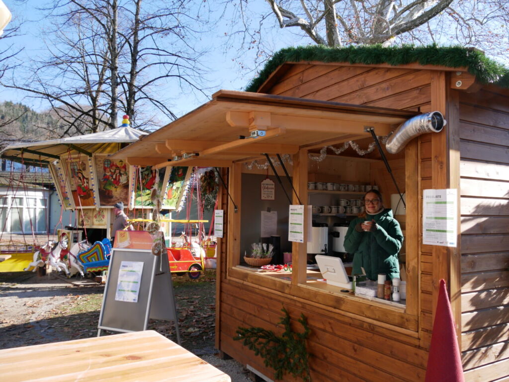 Hütte der Naturfreunde Mondsee am Adventmarkt